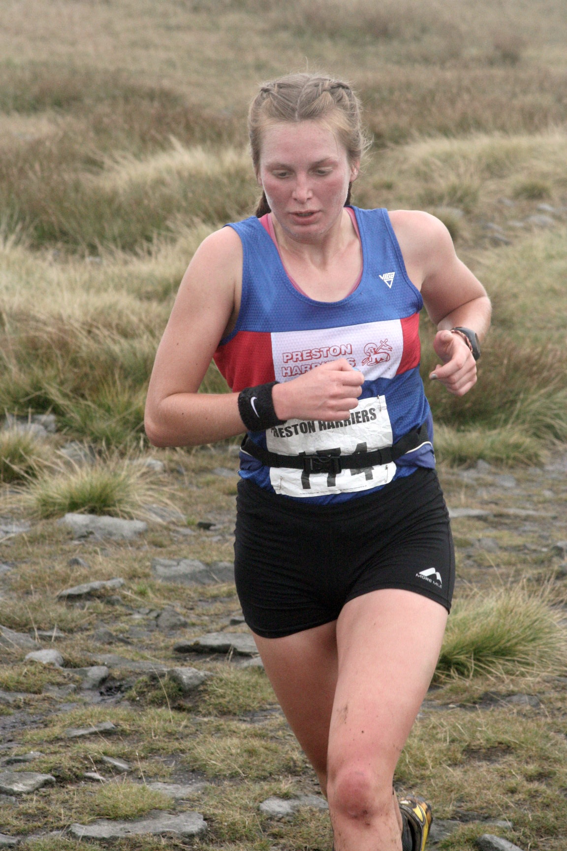 2015 Nichola Jackson, leading lady at Chipping Show fell  race